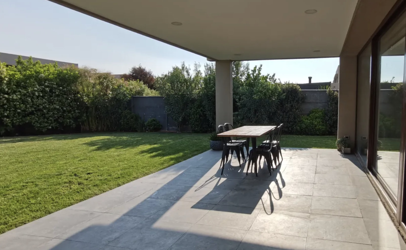 Casa Mediterranea en Arriendo, Barrio Chamisero